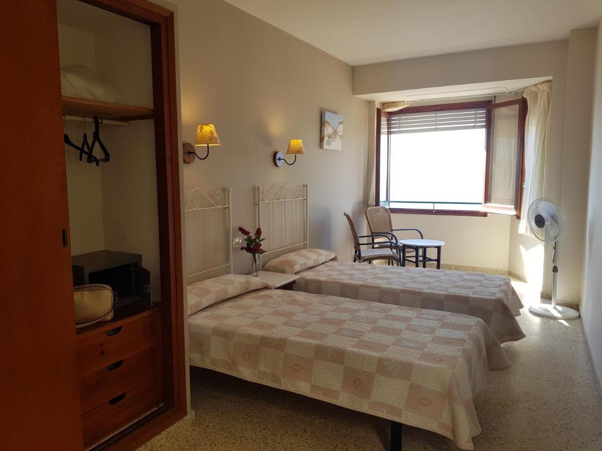 Hotel Maeva ,1 Star B&B Lloret de Mar Bagian luar foto